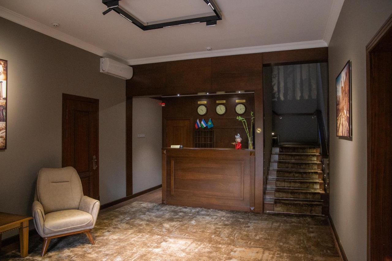 Hotel Vostok タシュケント エクステリア 写真